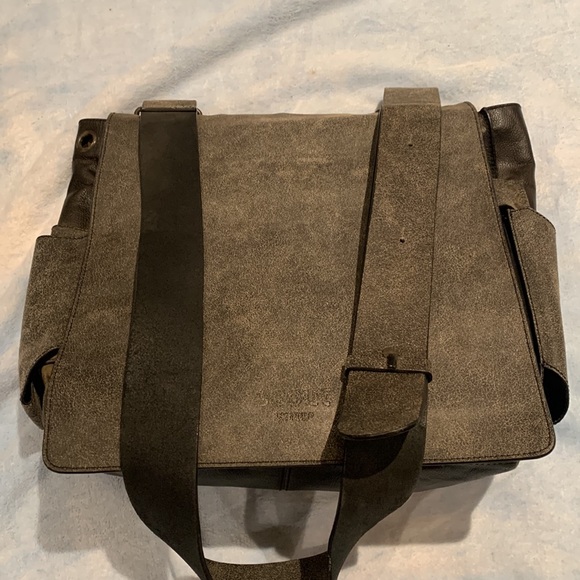 Petunia Pickle Bottom Scout Rubicon computer or diaper bag - Picture 8 of 8